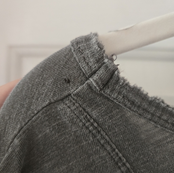 Free People Small Gray V-Neck Asymmetrical Women Top - Picture 9 of 9